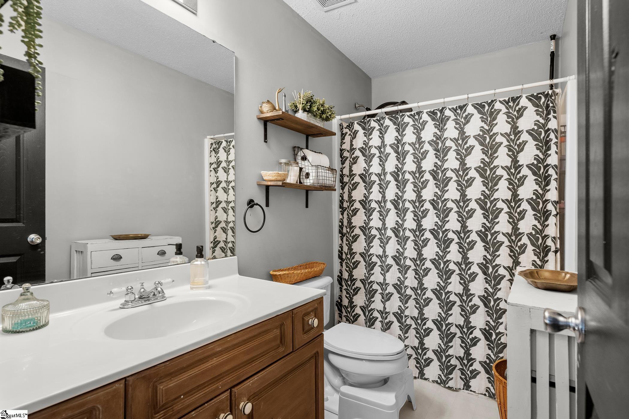 511 Waterstone Way Simpsonville, SC 29680 - Photo 17 of 29 Gallery Image 17