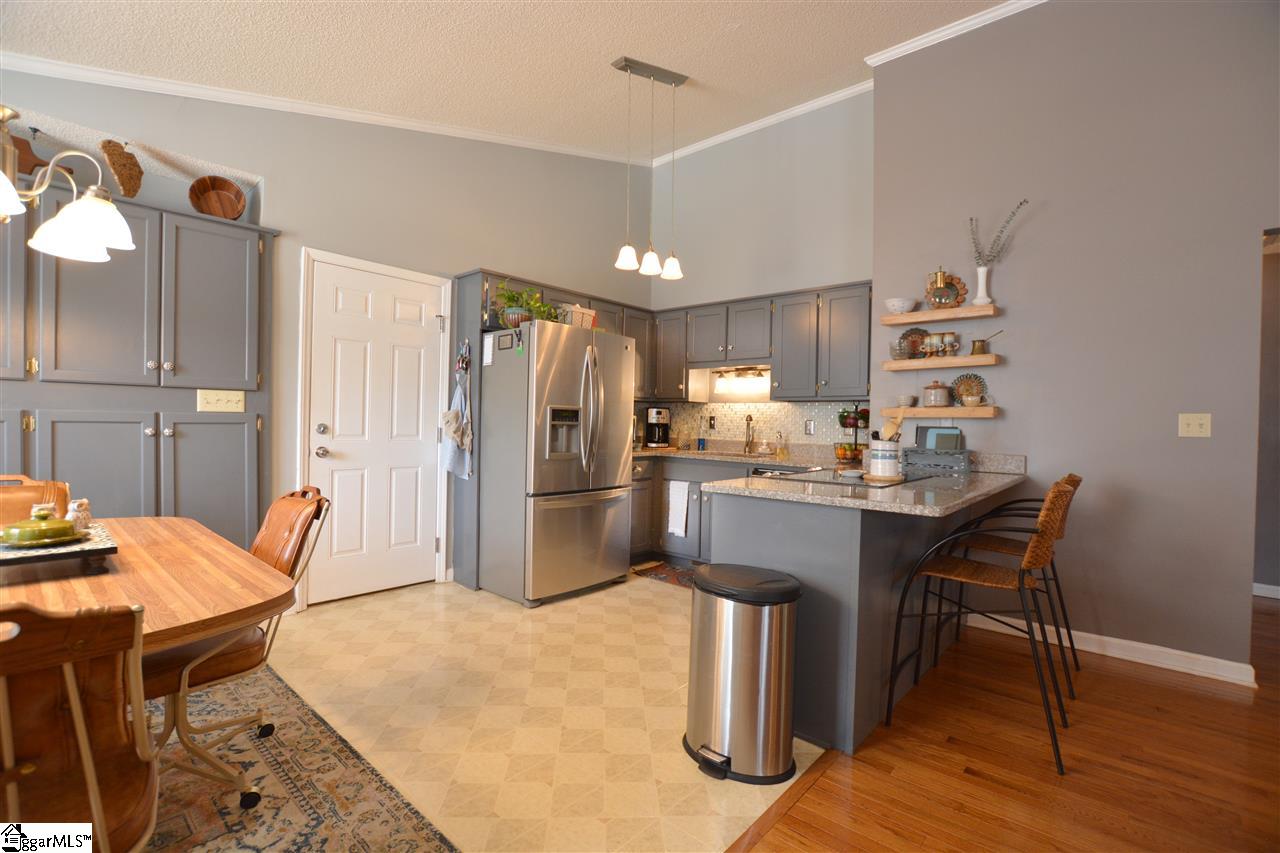 37 Ridgeover Drive Greenville, SC 29617 - Photo 13 of 30 Gallery Image 13