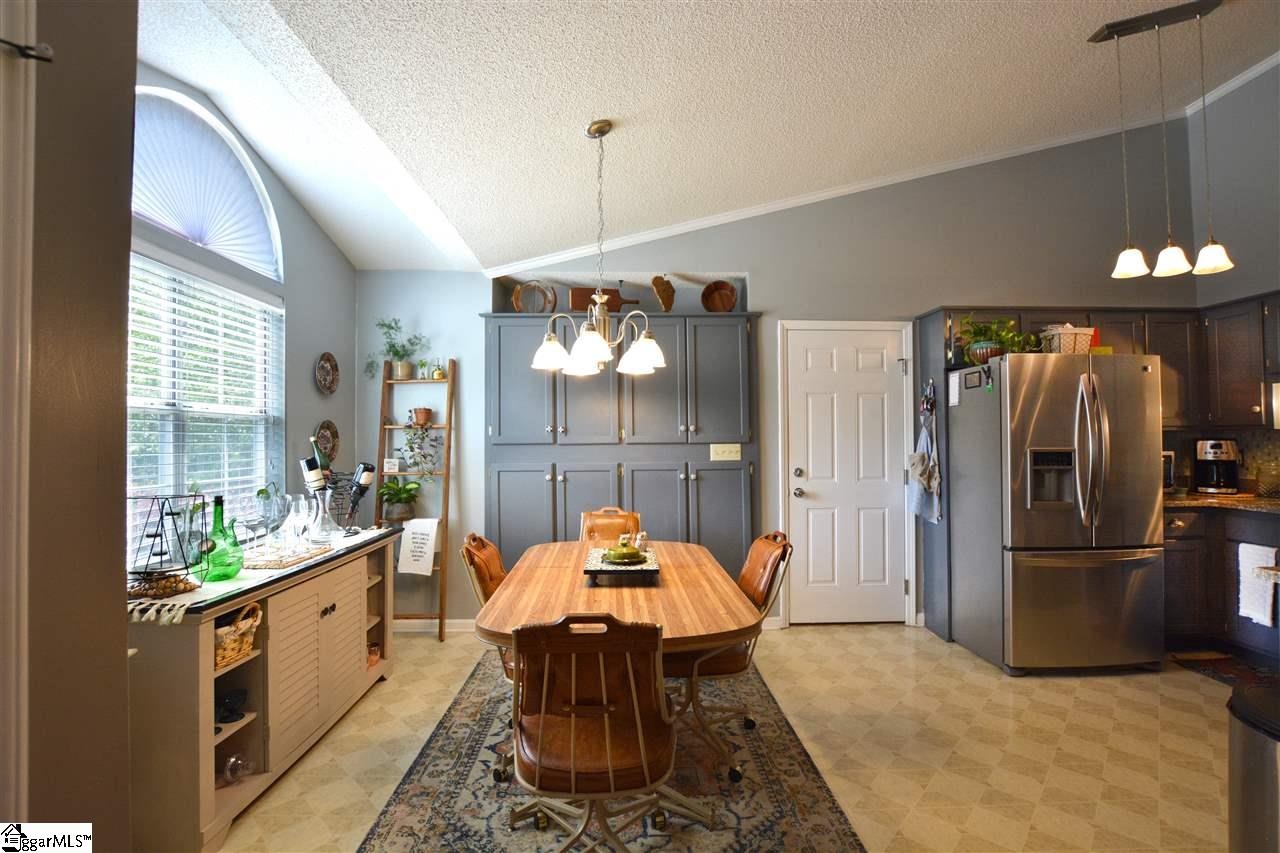 37 Ridgeover Drive Greenville, SC 29617 - Photo 16 of 30 Gallery Image 16