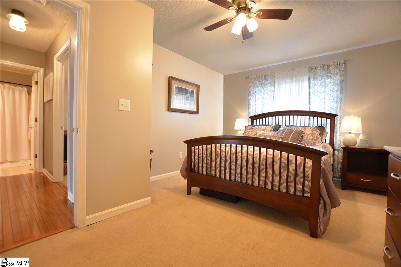 37 Ridgeover Drive Greenville, SC 29617 - Photo 19 of 30 Gallery Image 19