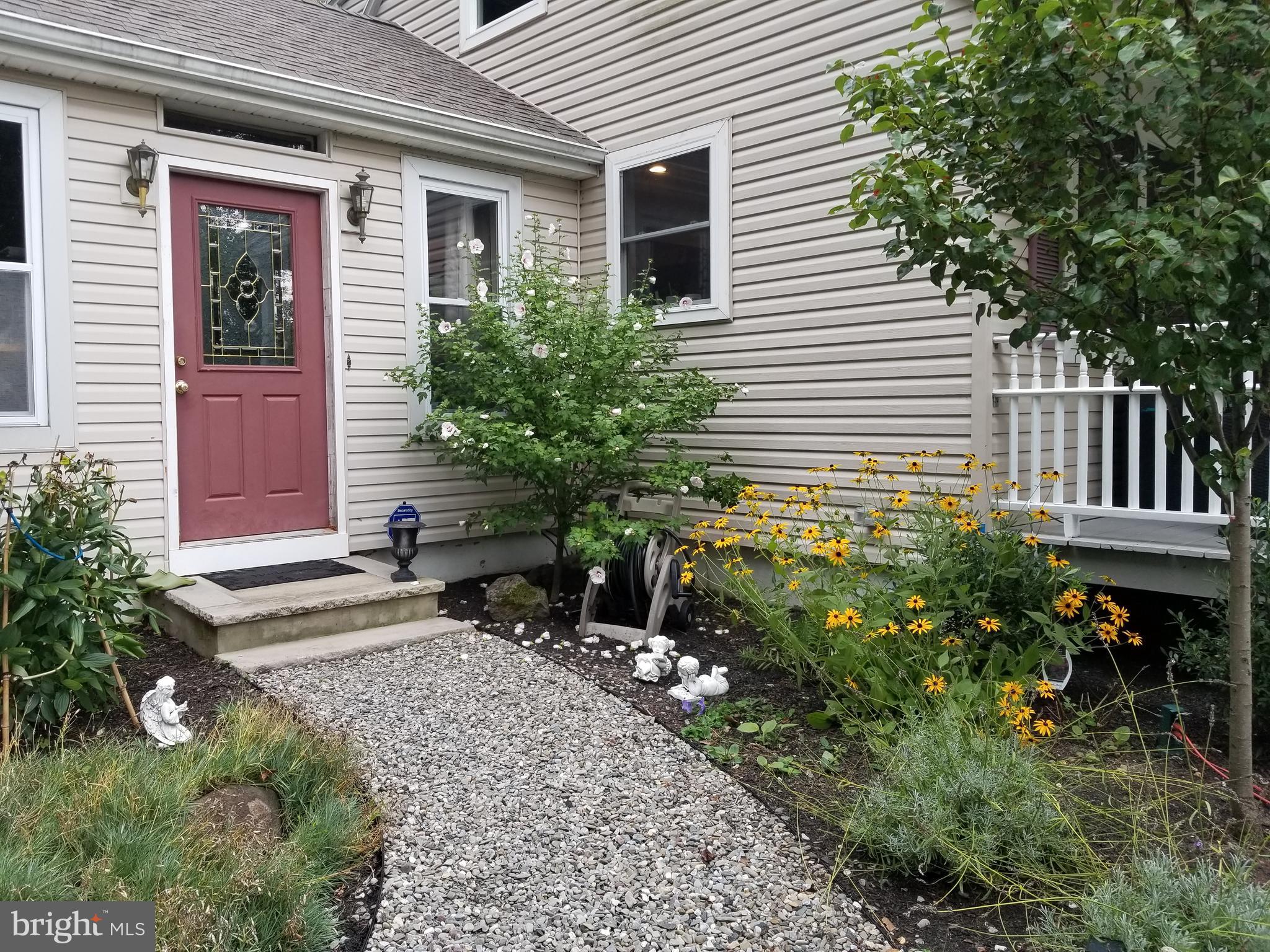 137 Deans Rhode Hall Road Monmouth Junction, NJ 08852 - Photo 2 of 67 Gallery Image 2