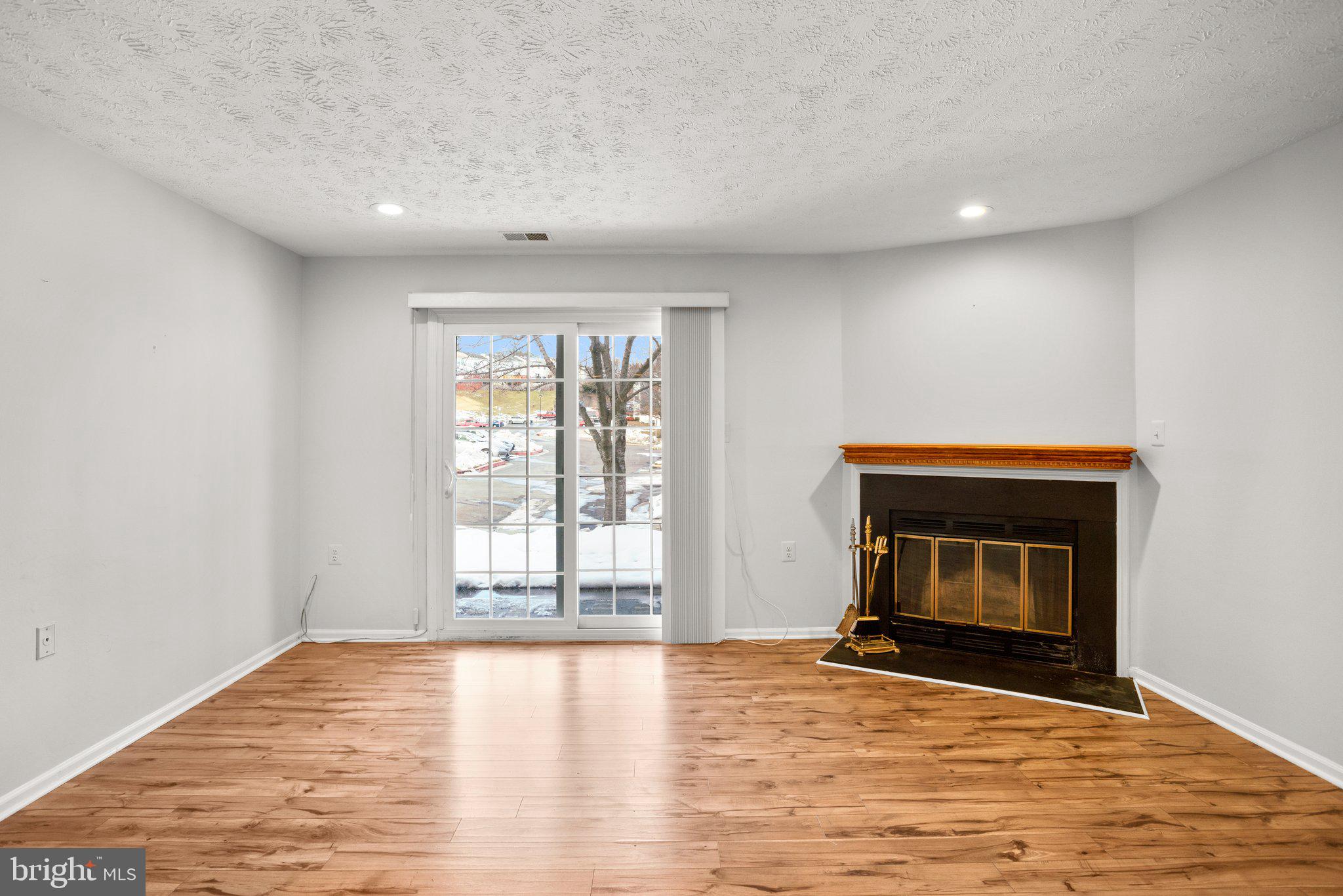6415 Greenfield Road, Unit 1306 Elkridge, MD 21075 - Photo 6 of 40 Gallery Image 6