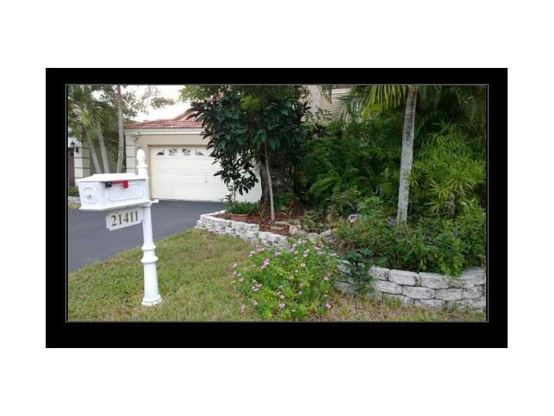 21411 Sawmill Court Boca Raton, FL 33498 - Photo 1 of 8 Exterior Front