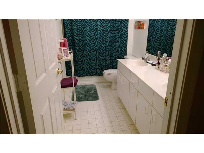 21411 Sawmill Court Boca Raton, FL 33498 - Photo 8 of 8 Bathroom
