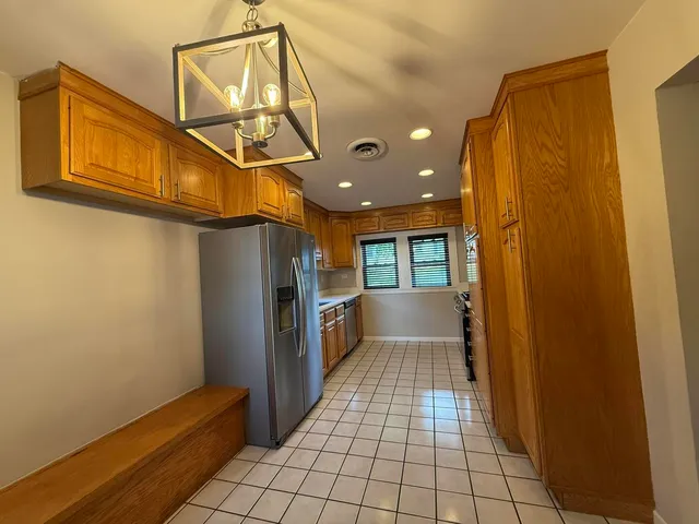 $649,800 | 21990 West 6th Street, Lake Villa, IL 60046