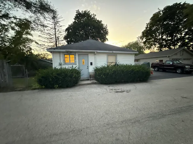 $649,800 | 21990 West 6th Street, Lake Villa, IL 60046