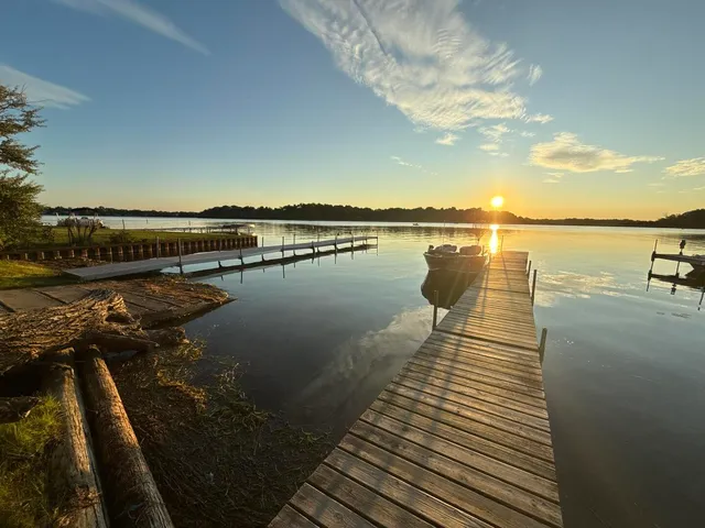 $649,800 | 21990 West 6th Street, Lake Villa, IL 60046