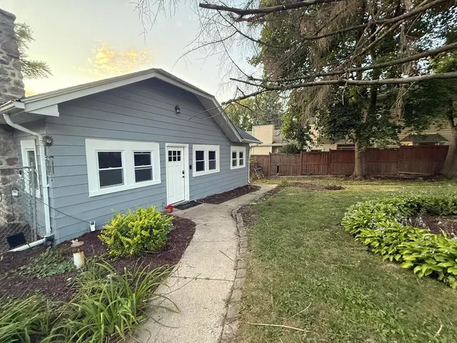 $649,800 | 21990 West 6th Street, Lake Villa, IL 60046