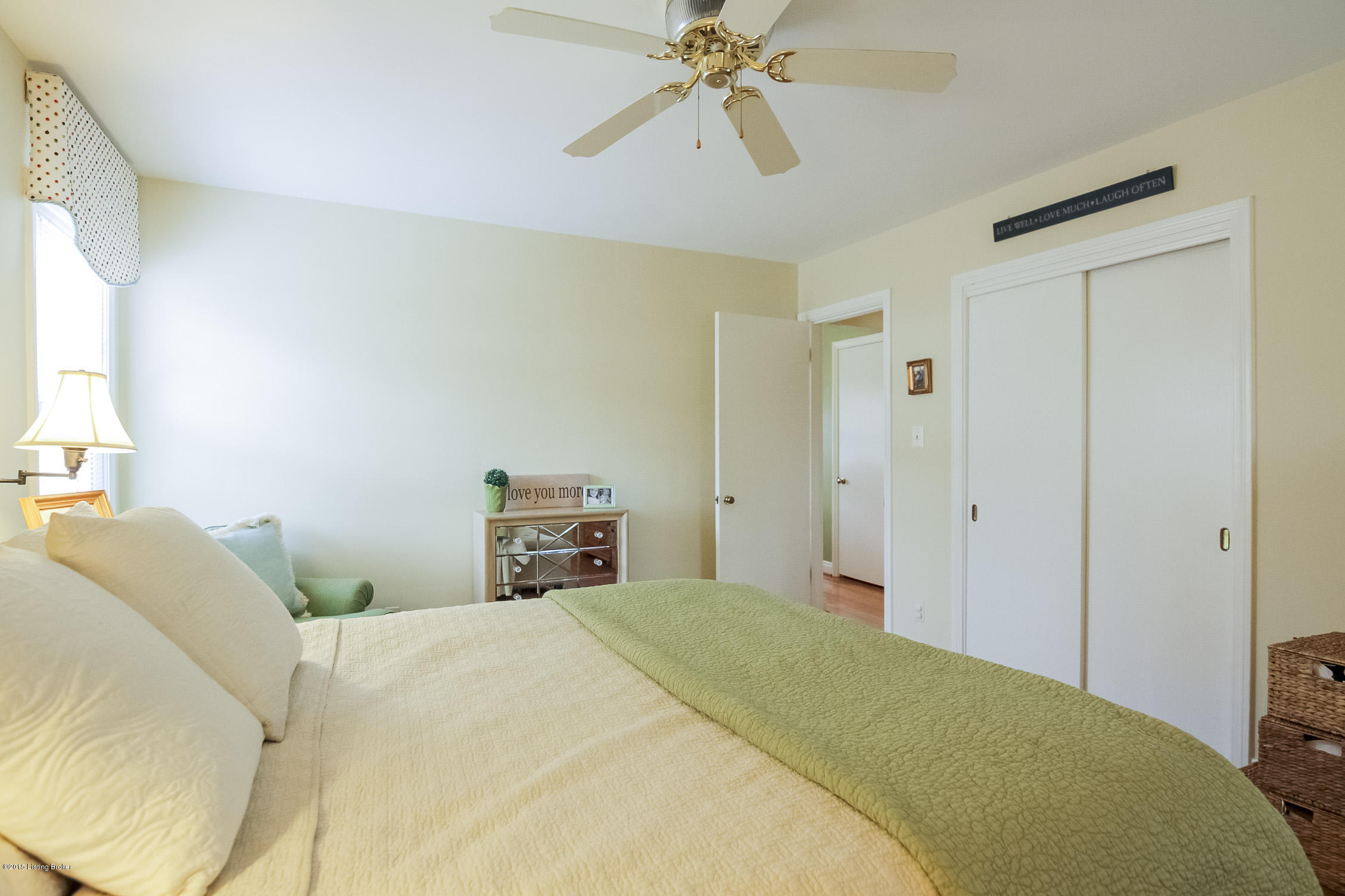 4308 Kinloch Road Louisville, KY 40207 - Photo 20 of 36 0042