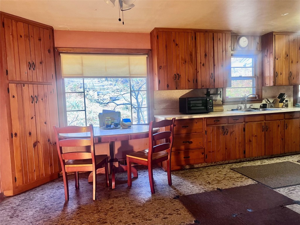 21 Ridge Street Binghamton, NY 13905 - Photo 8 of 32 Gallery Image 8