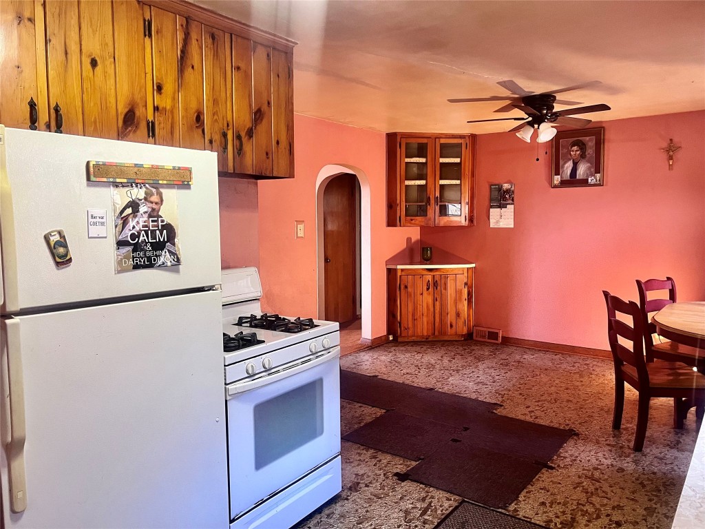 21 Ridge Street Binghamton, NY 13905 - Photo 10 of 32 Gallery Image 10