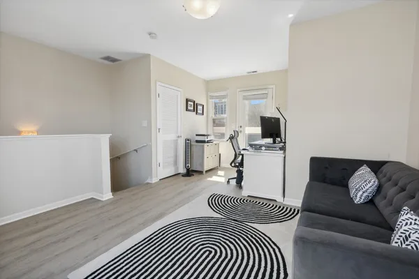 $850,000 | 1816 South Calumet Avenue, Chicago, IL 60616