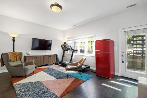 $850,000 | 1816 South Calumet Avenue, Chicago, IL 60616