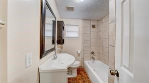 6907 Gainesville Street Houston, TX 77020 - Photo 13 of 21
