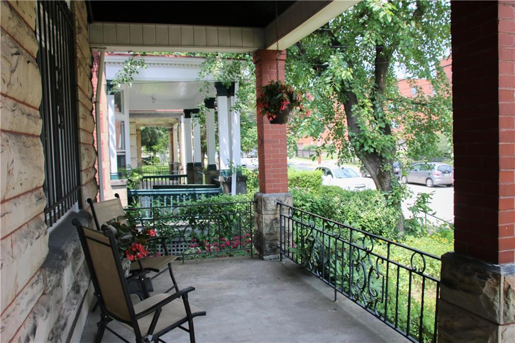 5636 Rippey Street Pittsburgh, PA 15206 - Photo 2 of 21 Gallery Image 2