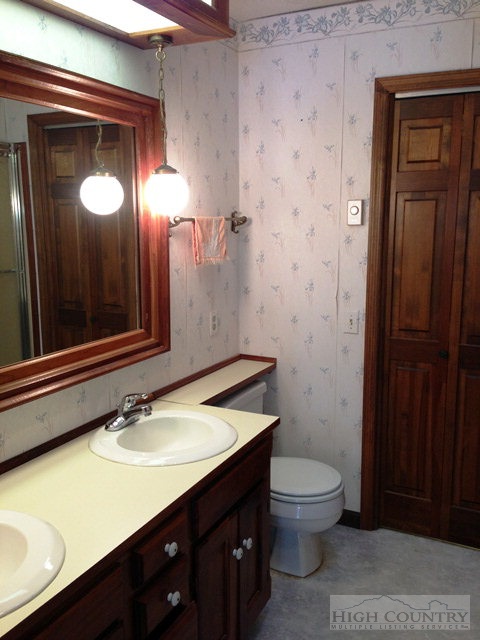 366 Stone Ridge Jefferson, NC 28640 - Photo 17 of 24 Gallery Image 17