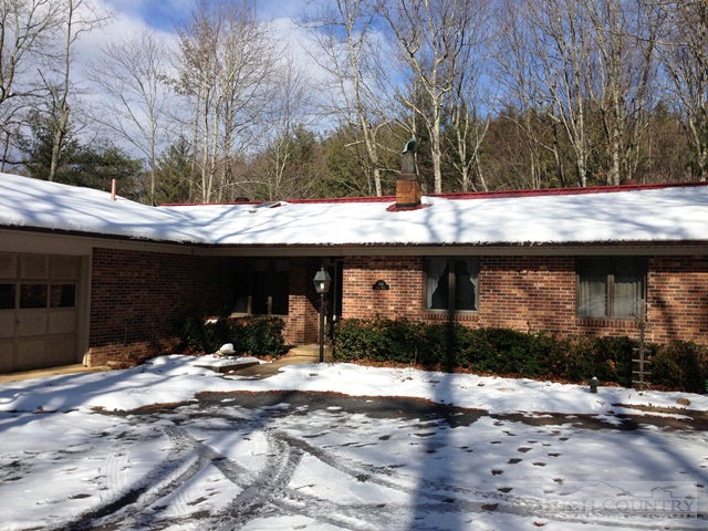 366 Stone Ridge Jefferson, NC 28640 - Photo 2 of 24 Gallery Image 2