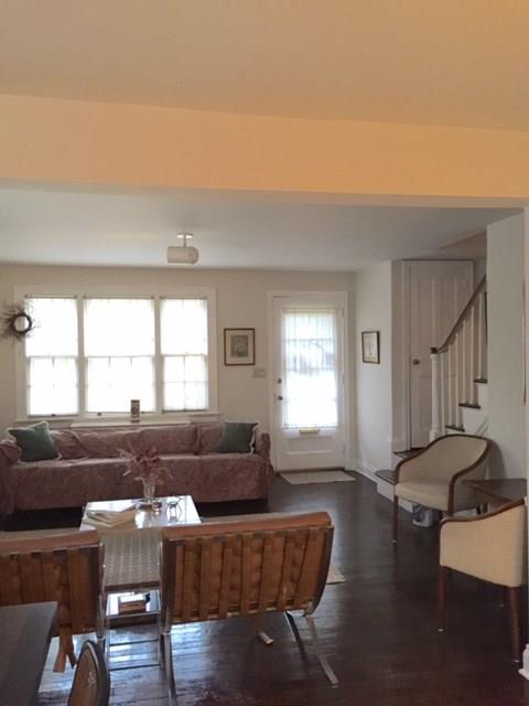 626 Olympia Road Pittsburgh, PA 15211 - Photo 3 of 19 Living Room