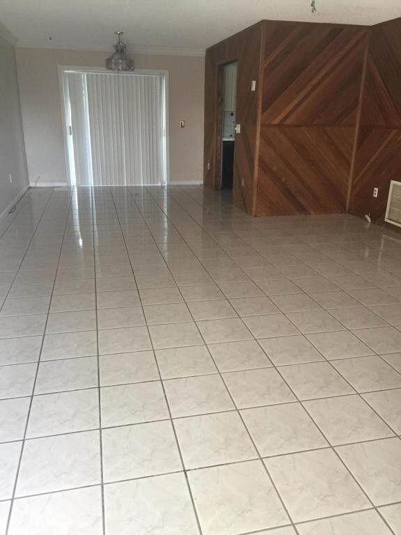 9034 Southwest 7th Street Boca Raton, FL 33433 - Photo 19 of 20 9034 Living room