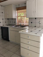 9034 Southwest 7th Street Boca Raton, FL 33433 - Photo 5 of 20 kitchen 9034