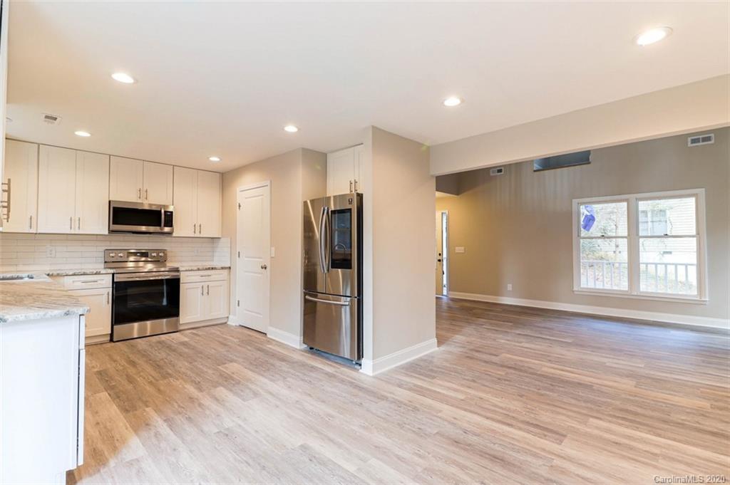 4035 Windward Drive Tega Cay, SC 29708 - Photo 15 of 44 Gallery Image 15