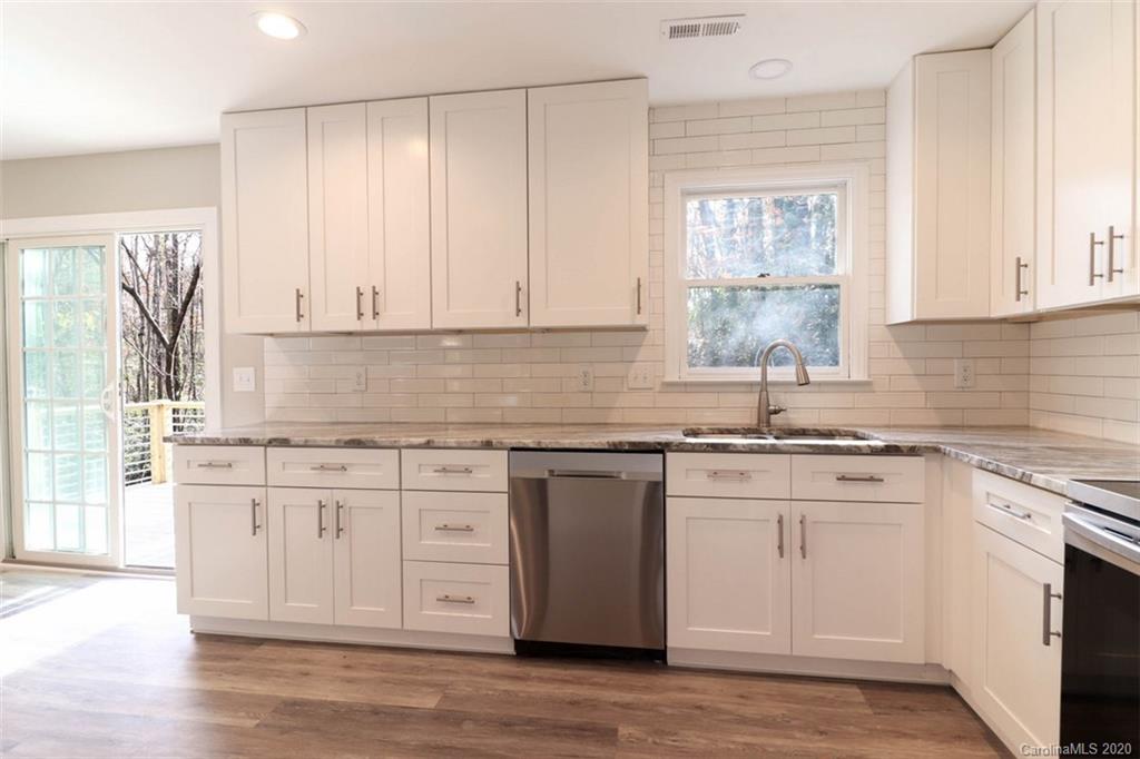 4035 Windward Drive Tega Cay, SC 29708 - Photo 17 of 44 Gallery Image 17