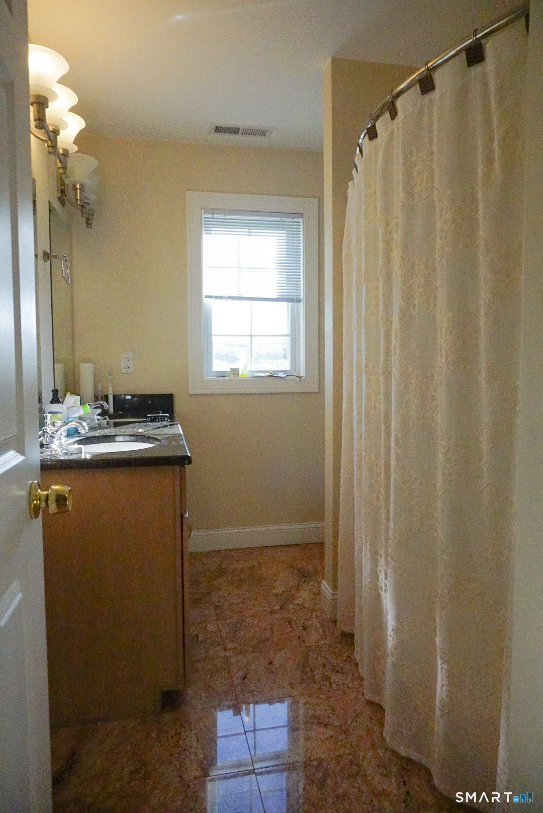 33 Knoll Ridge Court Middletown, CT 06457 - Photo 36 of 40