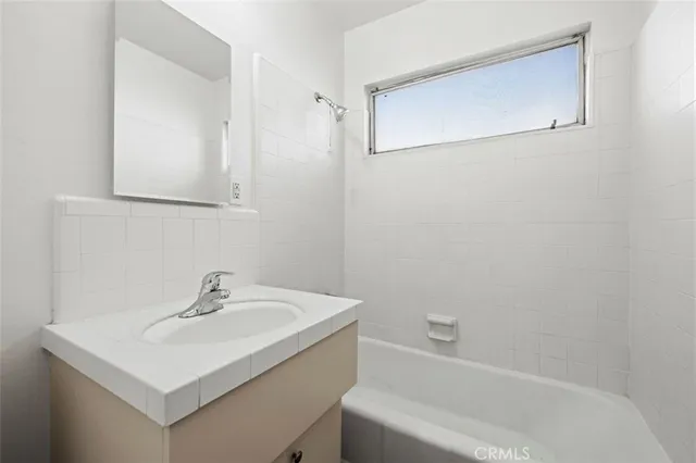 an empty room with a empty space