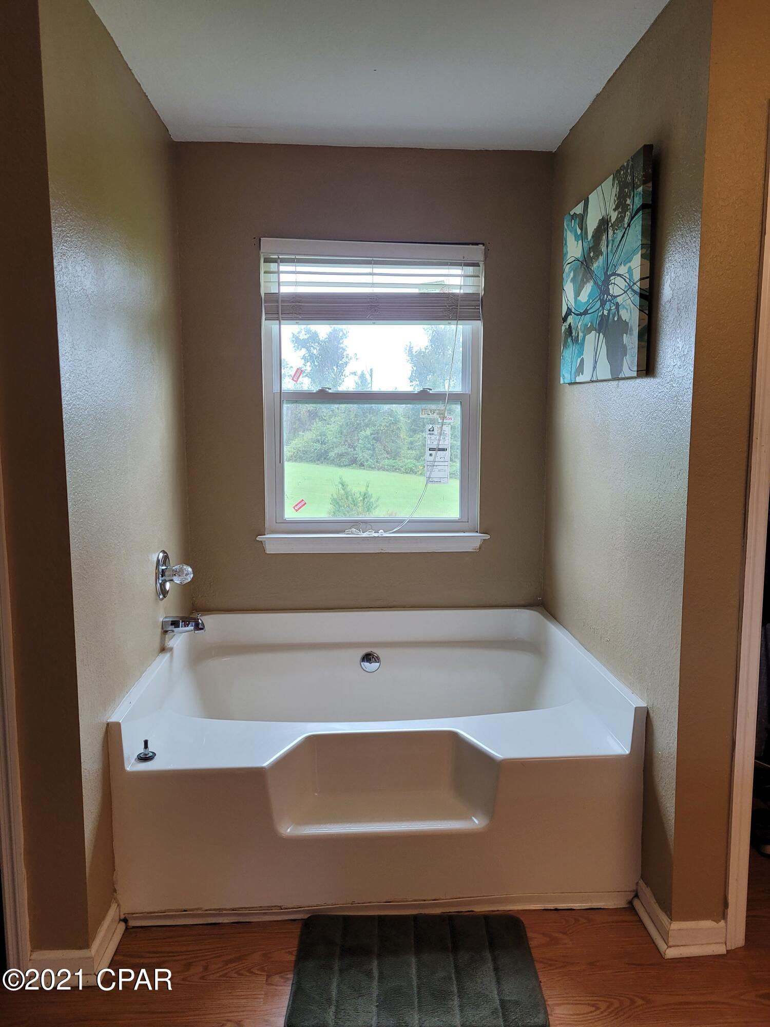 7929 Shady Grove Road Grand Ridge, FL 32442 - Photo 16 of 25 Gallery Image 16