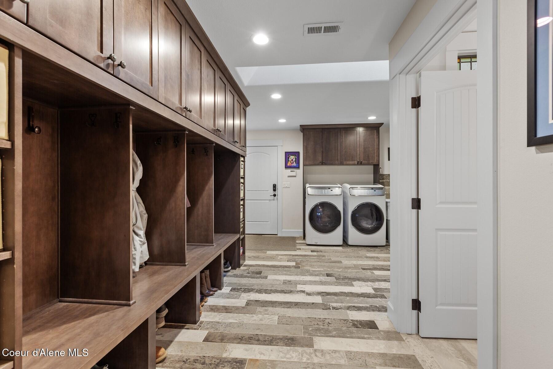 710 South Idaho Road Liberty Lake, WA 99019 - Photo 37 of 52 Extensive Mud Room