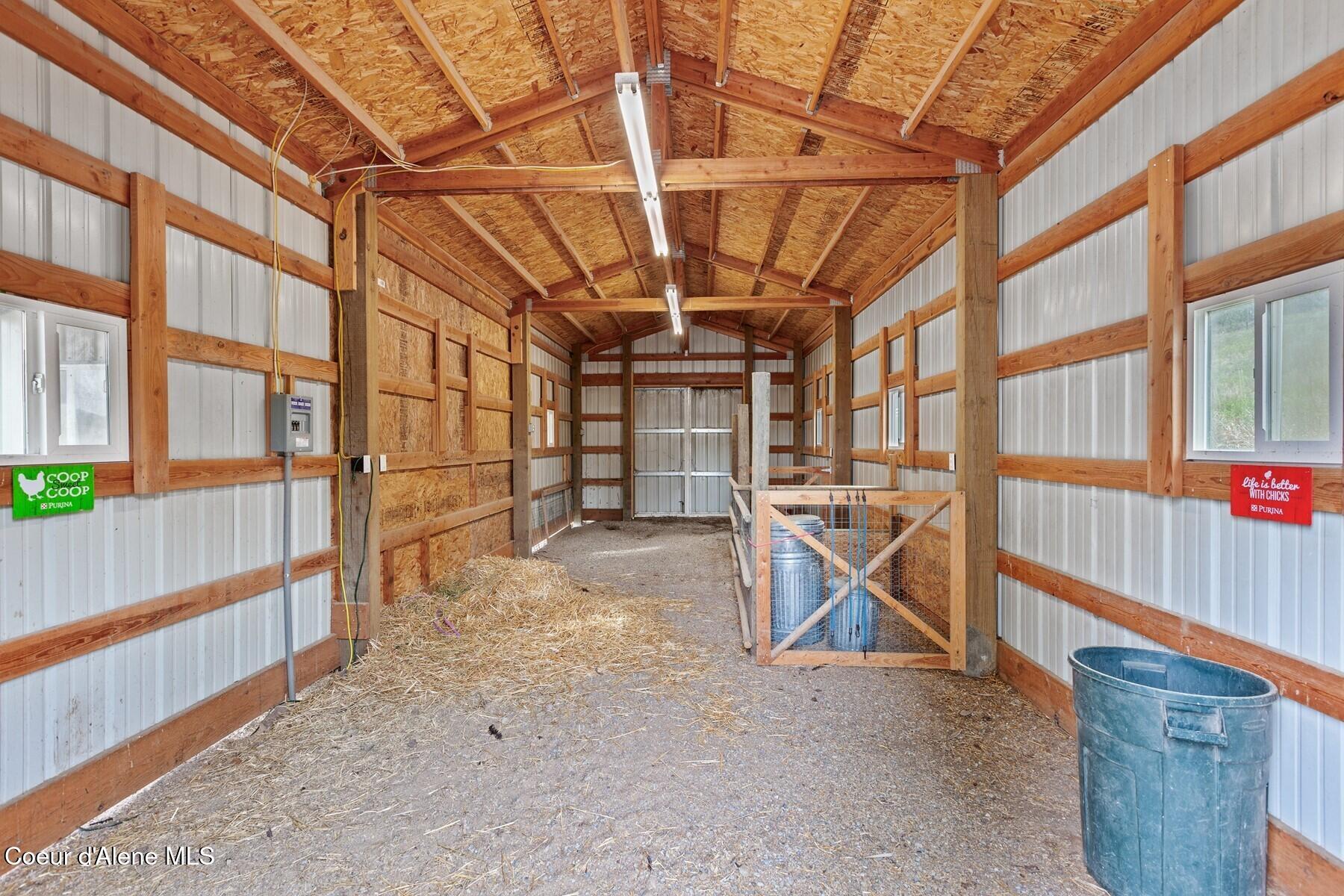 710 South Idaho Road Liberty Lake, WA 99019 - Photo 42 of 52 Animal Barn