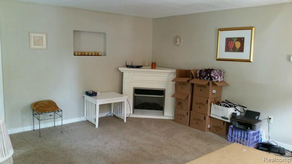 914 State Road Fenton, MI 48430 - Photo 6 of 6