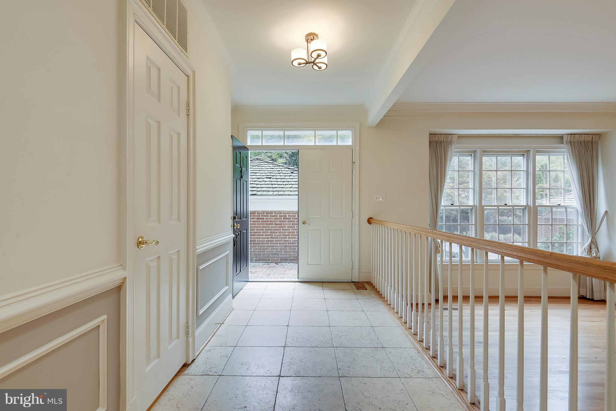 8018 Quarry Ridge Way Bethesda, MD 20817 - Photo 8 of 41 Gallery Image 8