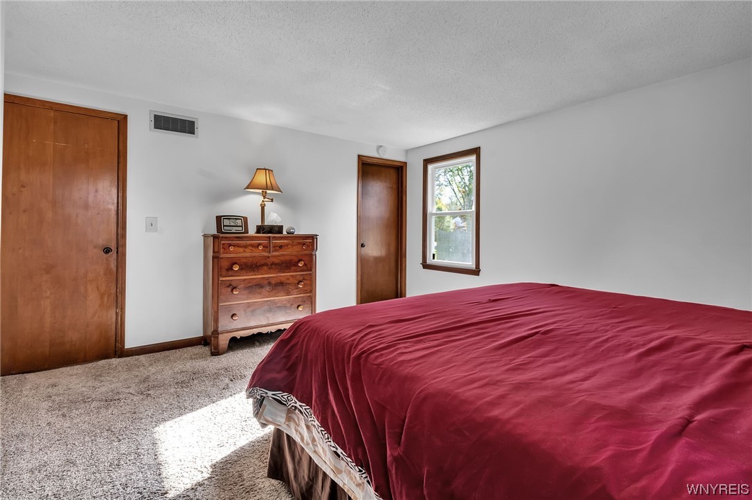 6912 Creekview Drive Pendleton, NY 14094 - Photo 14 of 30