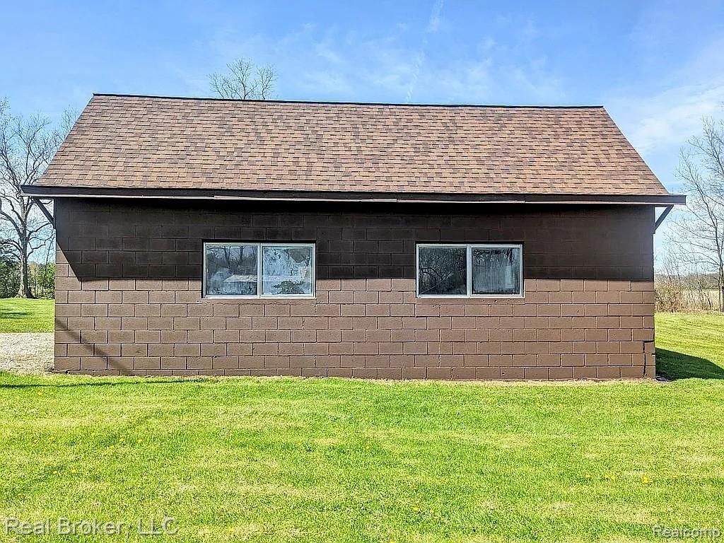 7860 Rynn Road Avoca, MI 48006 - Photo 29 of 34