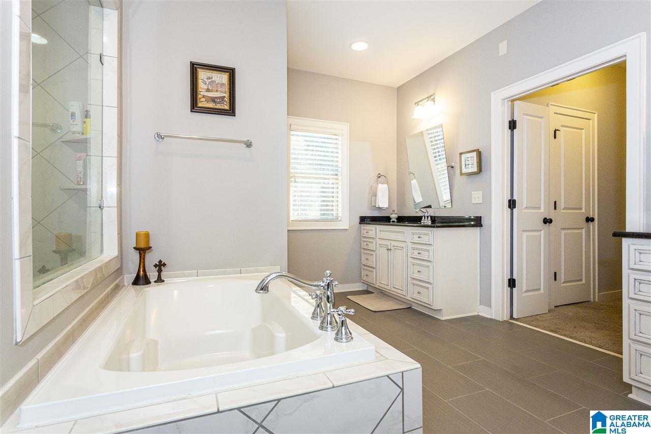 451 Lake Chelsea Way Chelsea, AL 35043 - Photo 16 of 34