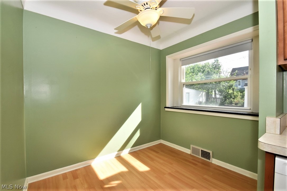 2407 Eardley Road Cleveland, OH 44118 - Photo 14 of 35 Gallery Image 14
