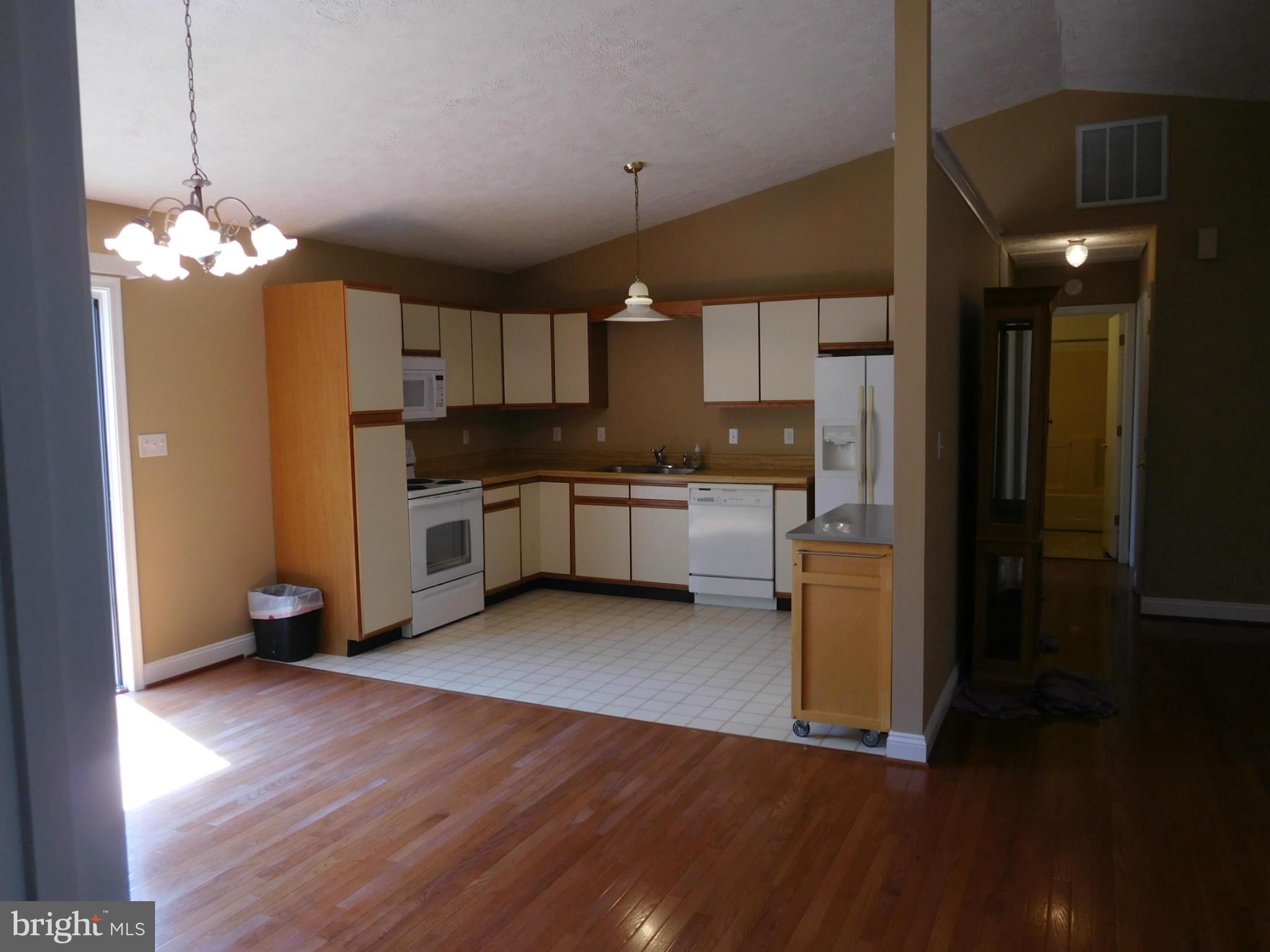 26 Forest Grove Road Colonial Beach, VA 22443 - Photo 4 of 10 Kitchen