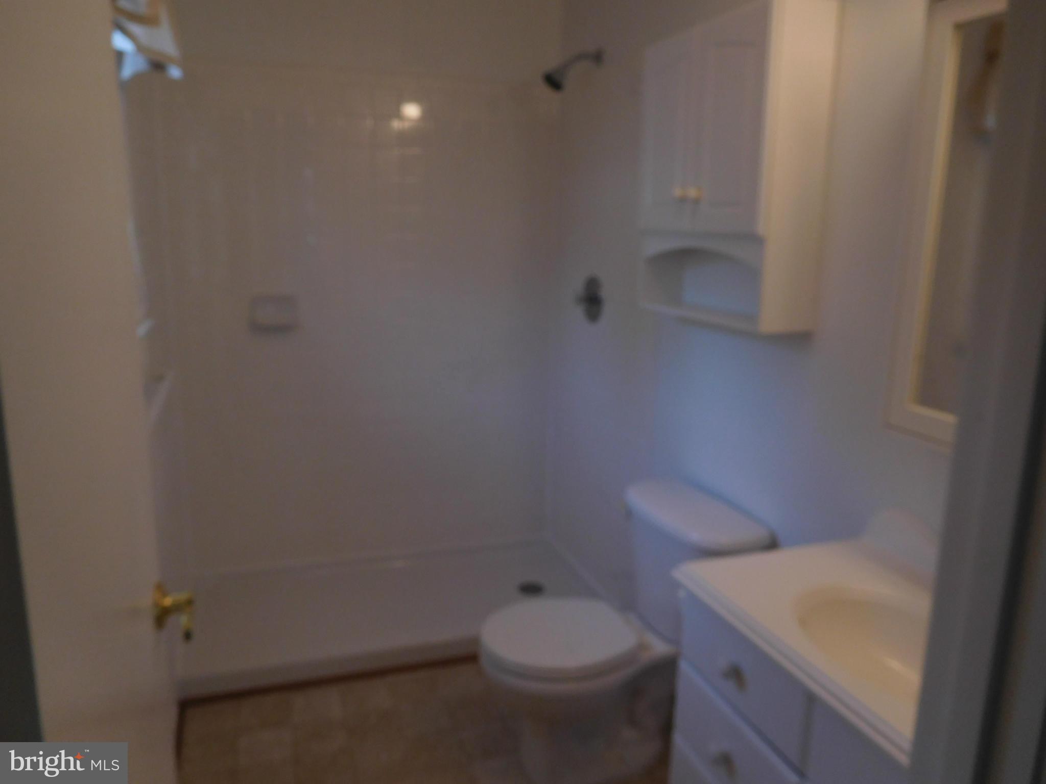 26 Forest Grove Road Colonial Beach, VA 22443 - Photo 6 of 10 Bath (Master)