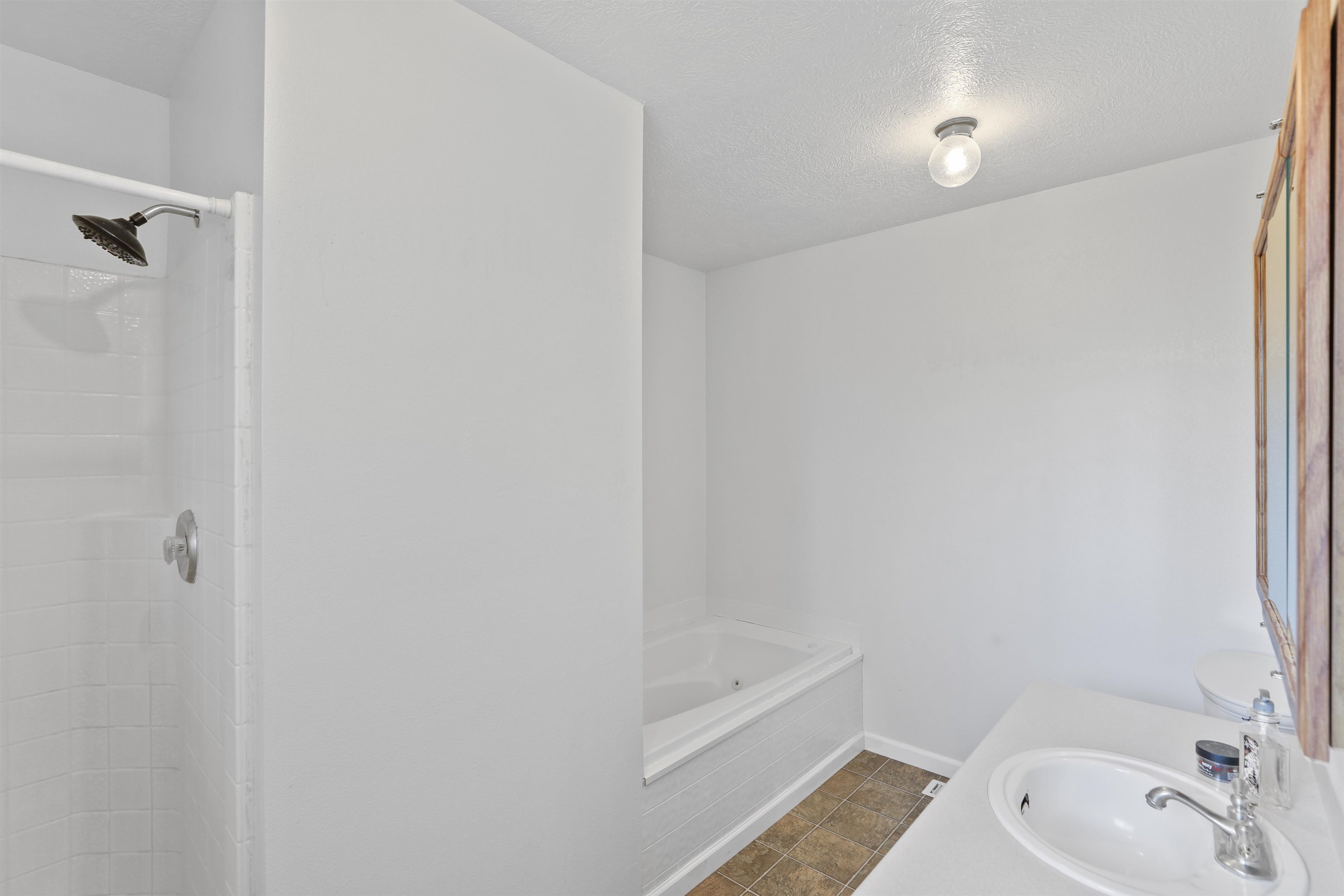 37712 North Sheets Road Elk, WA 99009 - Photo 7 of 21