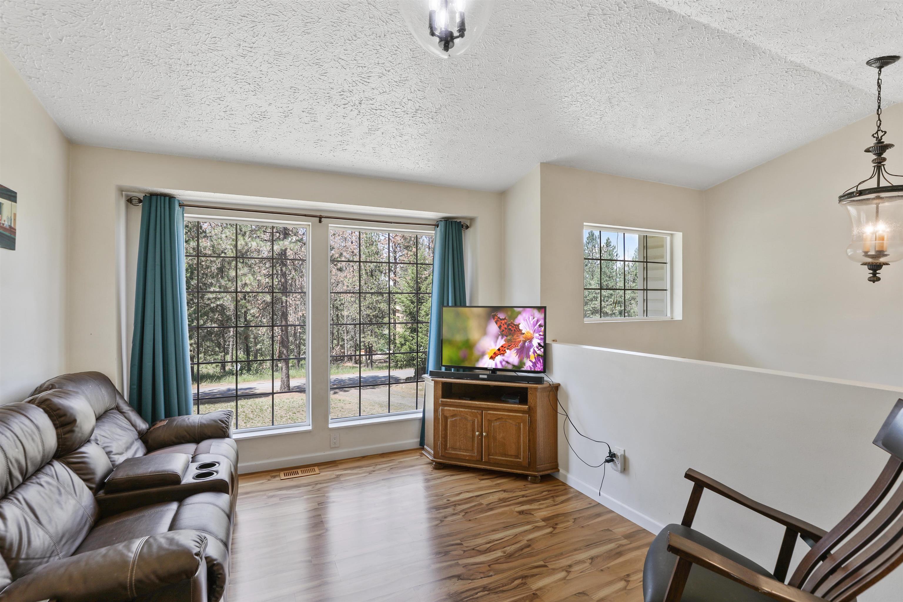 37712 North Sheets Road Elk, WA 99009 - Photo 9 of 21