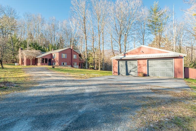 1435 Maple Hill Road Arlington, VT 05250 - Photo 2 of 34 Gallery Image 2