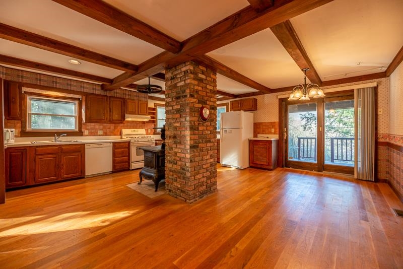 1435 Maple Hill Road Arlington, VT 05250 - Photo 7 of 34 Gallery Image 7