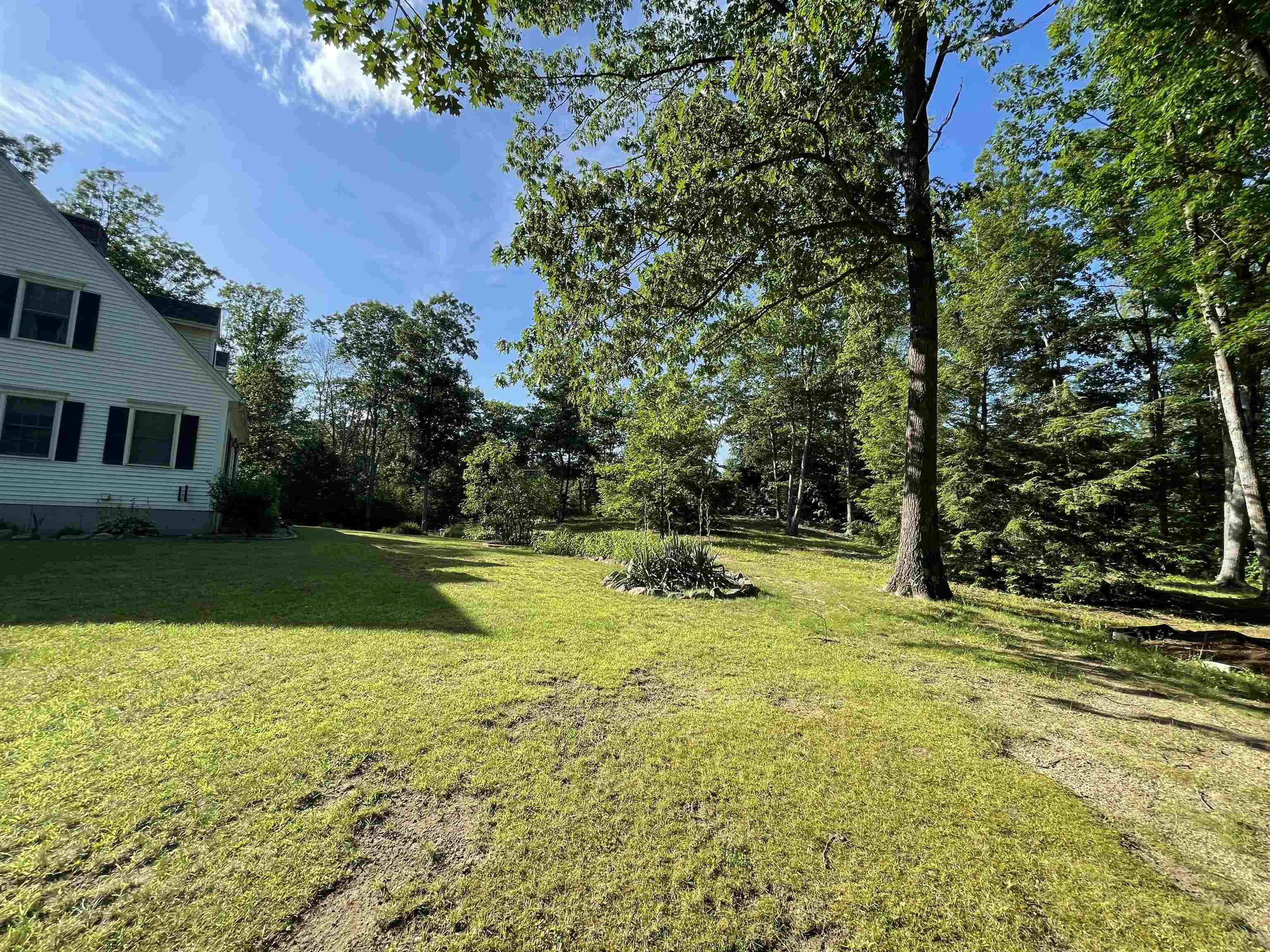 1084 Deering Center Road Deering, NH 03244 - Photo 33 of 40