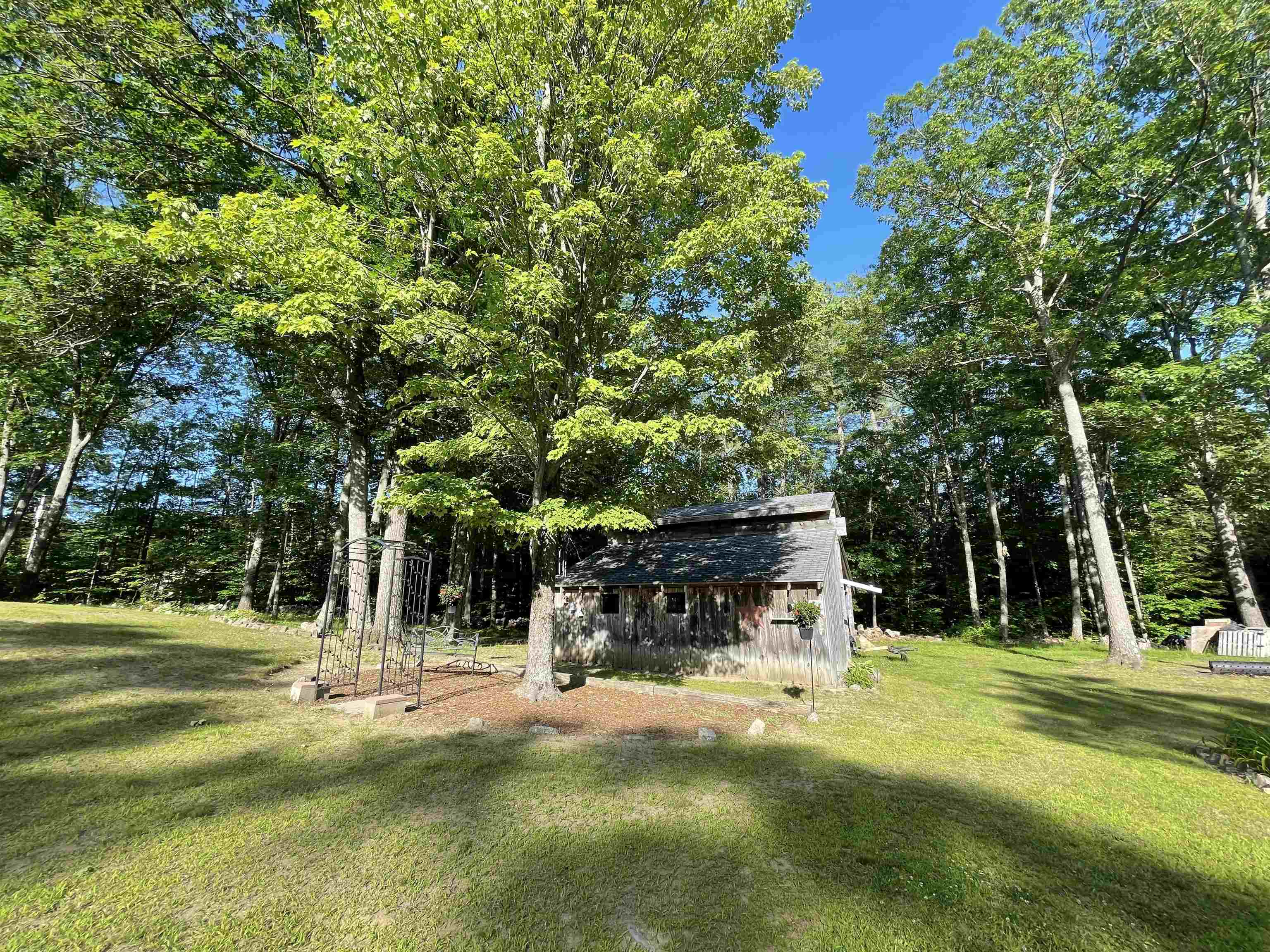 1084 Deering Center Road Deering, NH 03244 - Photo 37 of 40