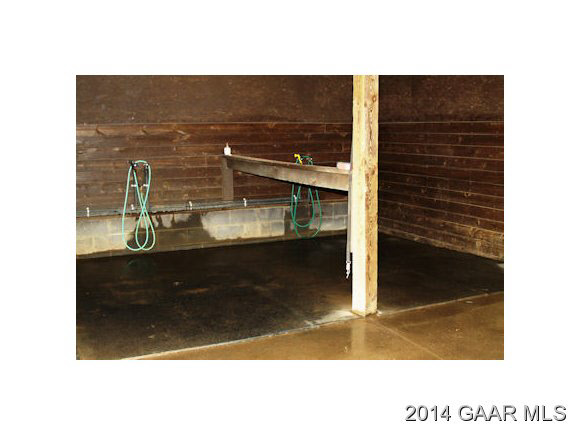 334 Rife's Ford Road Verona, VA 24482 - Photo 5 of 21 a bathroom with a sink