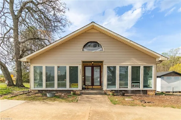 $499,000 | 3801 Oak Ridge Road, Summerfield, NC 27358