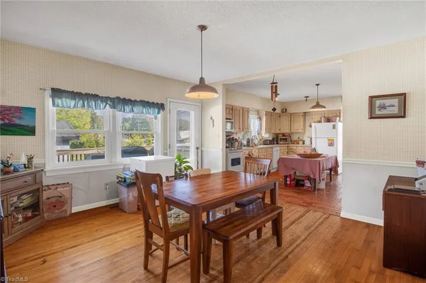 $499,000 | 3801 Oak Ridge Road, Summerfield, NC 27358