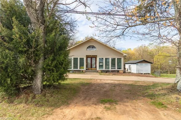 $499,000 | 3801 Oak Ridge Road, Summerfield, NC 27358