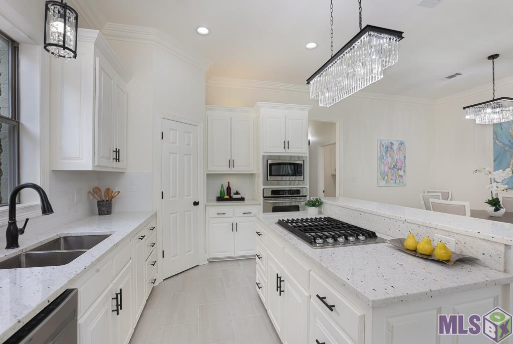 8925 Foxgate Drive Baton Rouge, LA 70809 - Photo 12 of 42 Gallery Image 12
